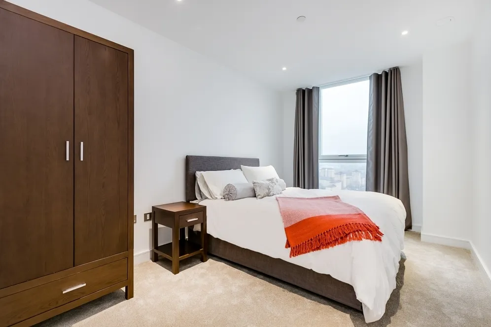 Nine Elms Point, 50 Wandsworth Road London SW8 photo 8
