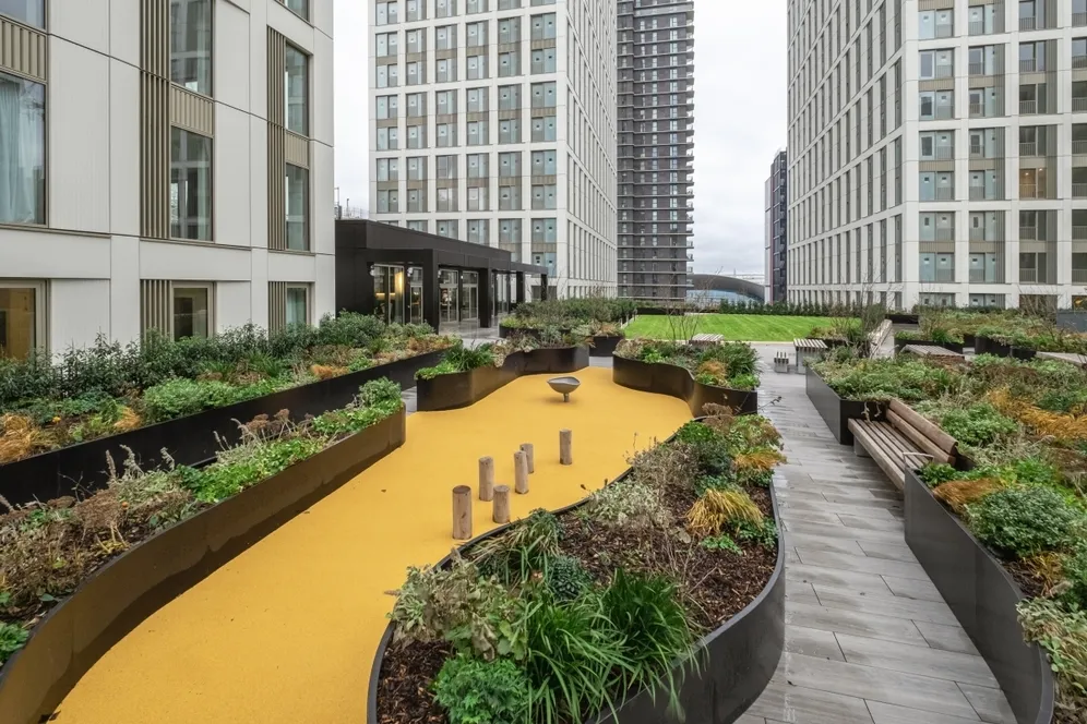 Cherry Park Lane London E20 photo 11
