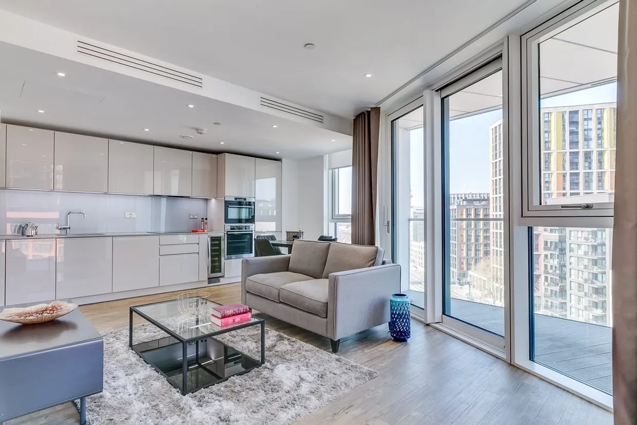 Nine Elms Point, 50 Wandsworth Road London SW8 photo 5