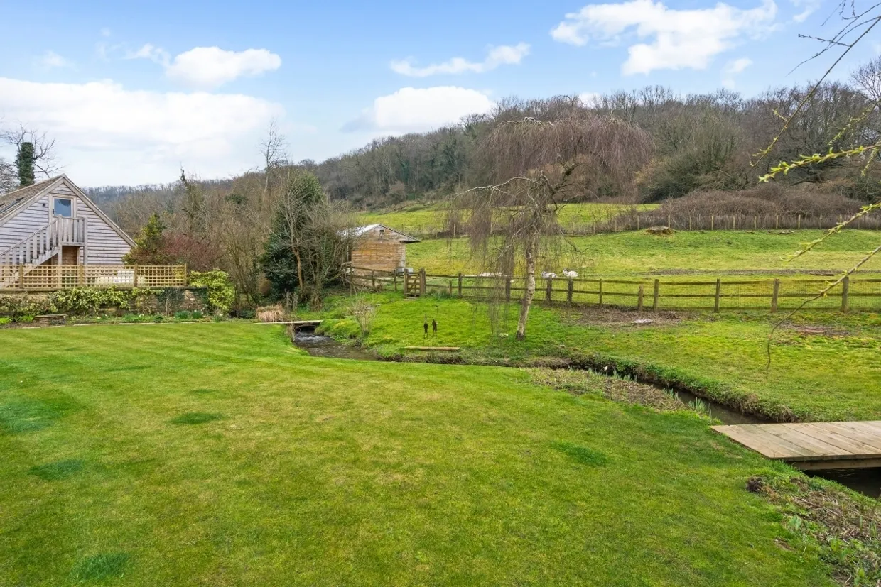 Steanbridge Lane Slad GL6 photo 25