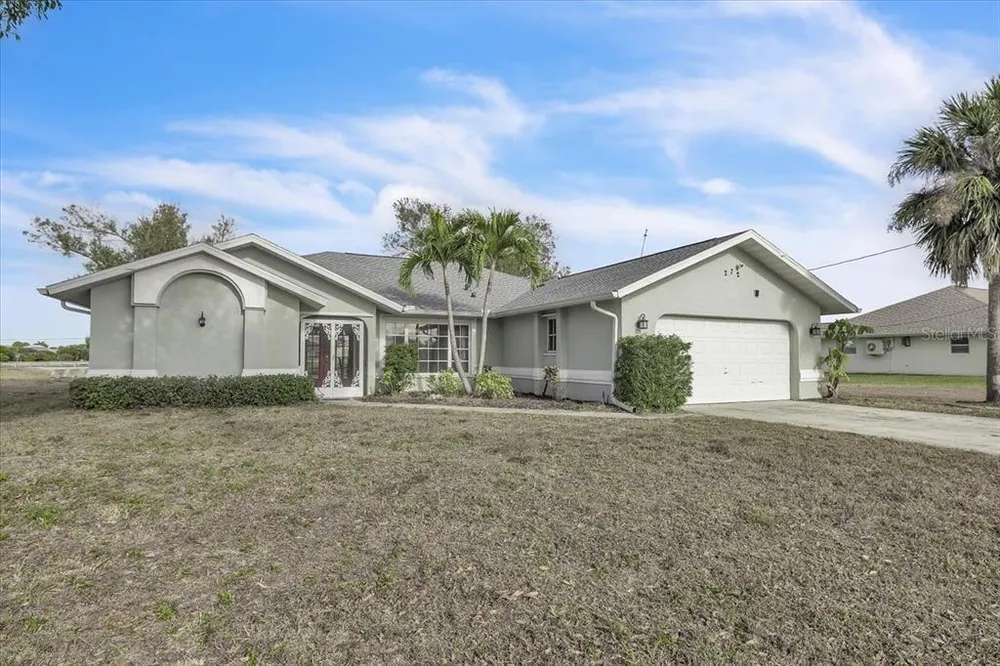272 Broadmoor Ln, Rotonda, FL 33947