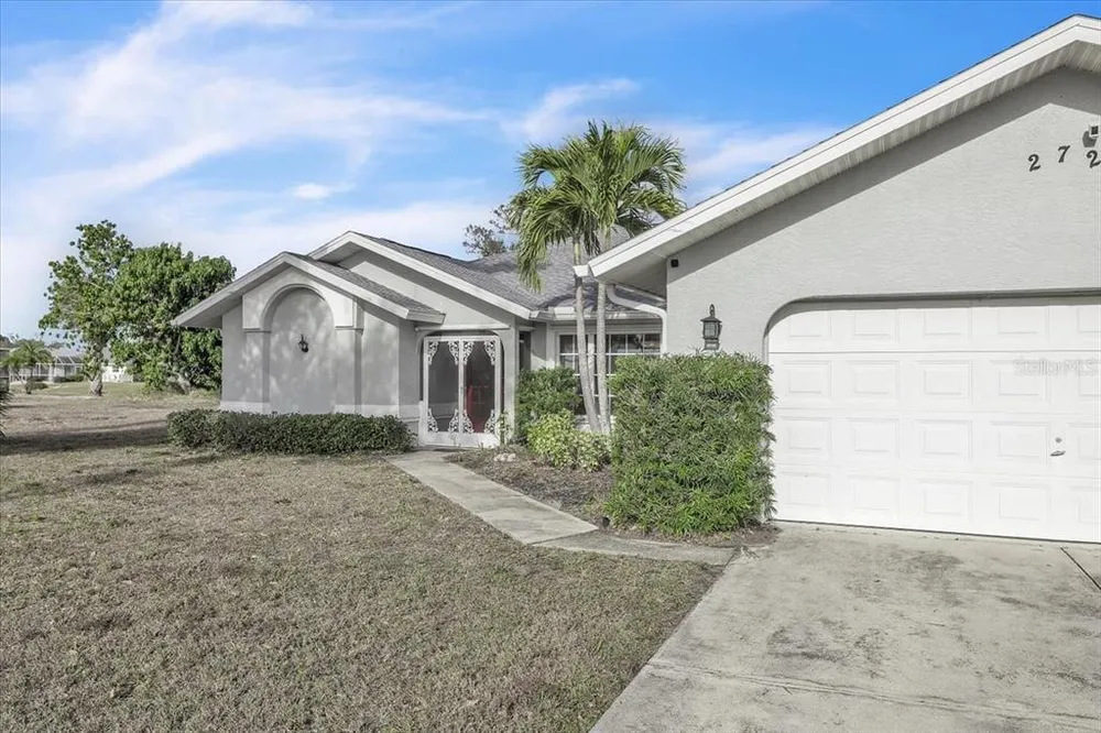 272 Broadmoor Ln, Rotonda, FL 33947