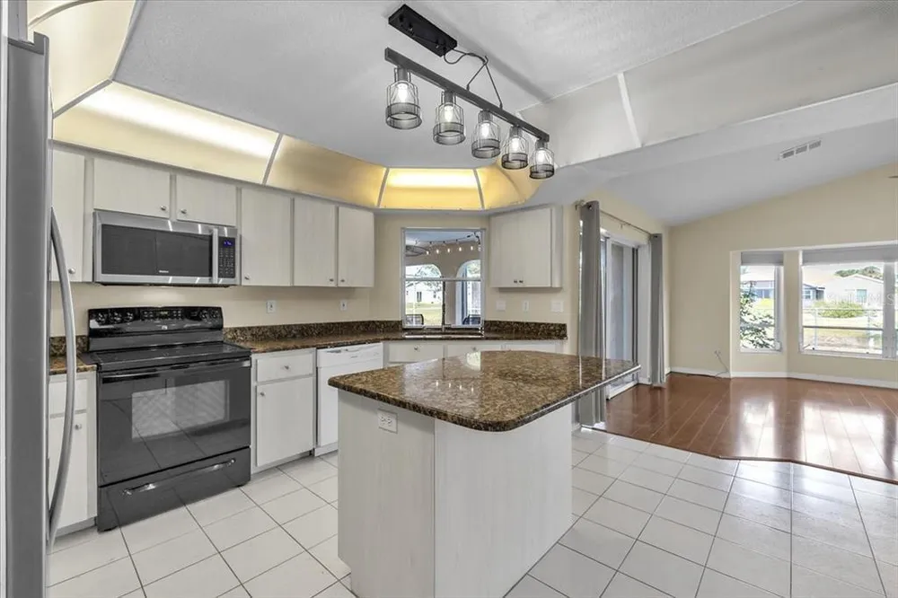 272 Broadmoor Ln, Rotonda, FL 33947