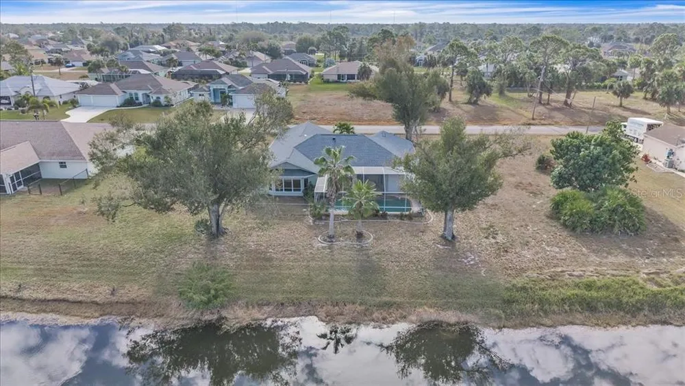 272 Broadmoor Ln, Rotonda, FL 33947