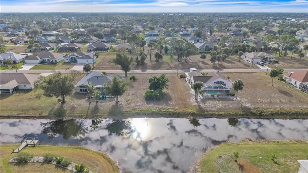 272 Broadmoor Ln, Rotonda, FL 33947