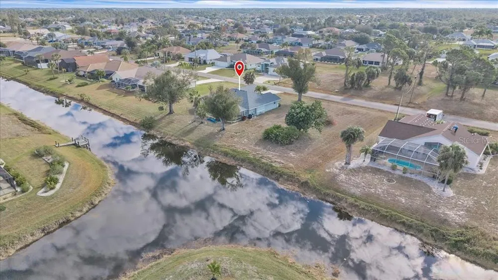 272 Broadmoor Ln, Rotonda, FL 33947