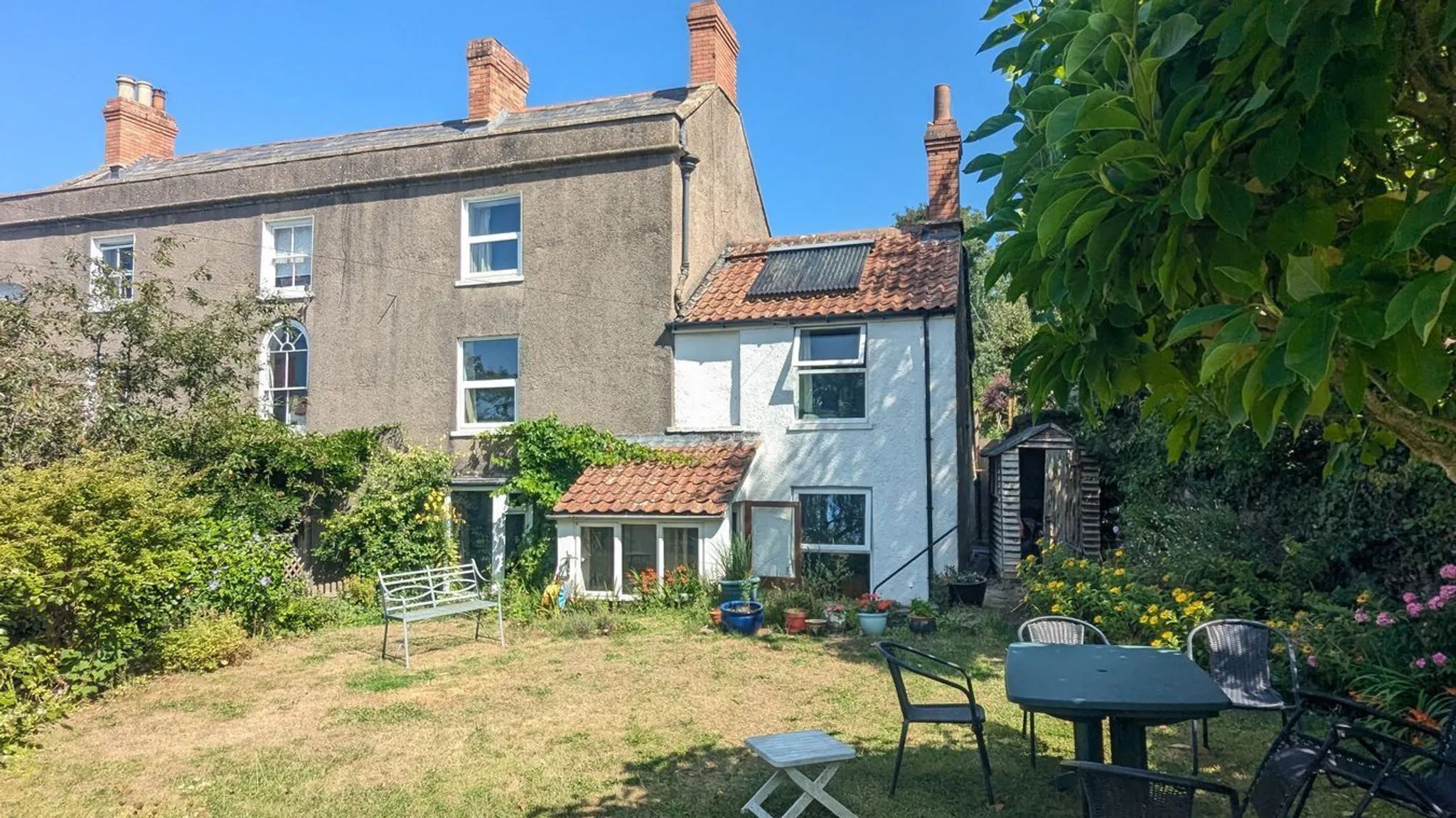 https://mr0.homeflow-assets.co.uk/files/photo/image/47693/5737/_x_/50967983.jpg