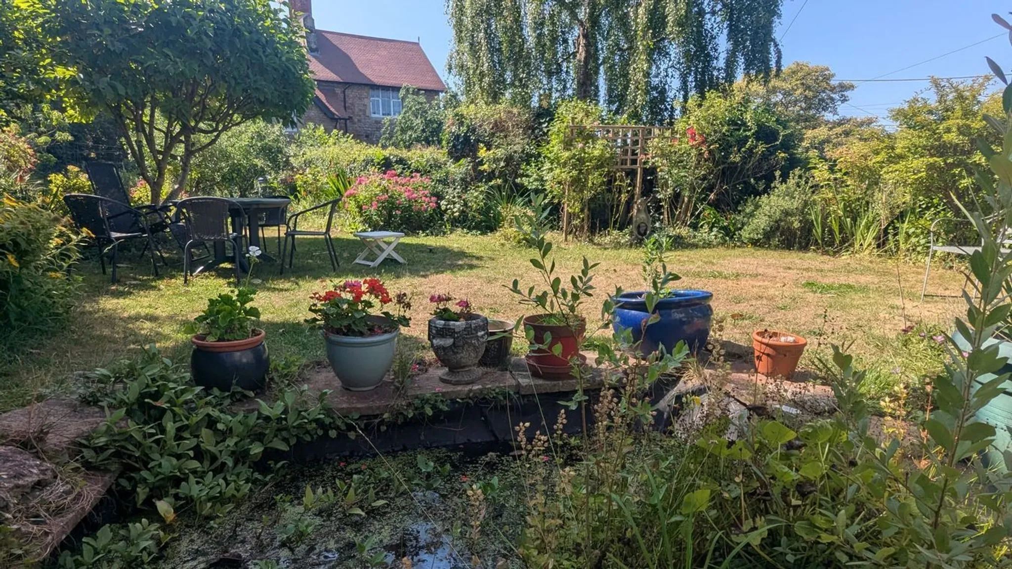 https://mr0.homeflow-assets.co.uk/files/photo/image/47693/5738/_x_/50980247.jpg