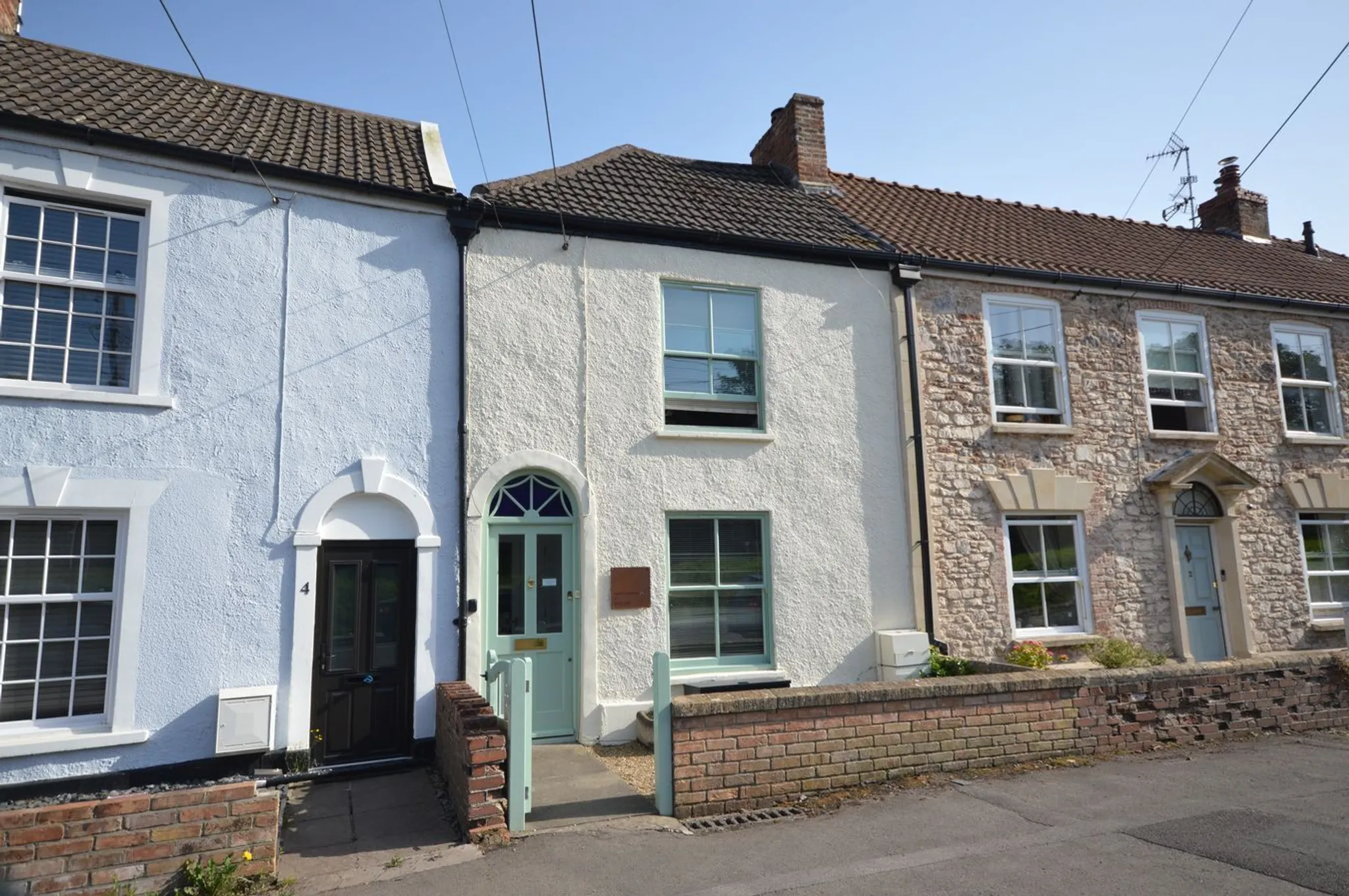 https://mr0.homeflow-assets.co.uk/files/photo/image/47694/3048/_x_/57898273.jpg