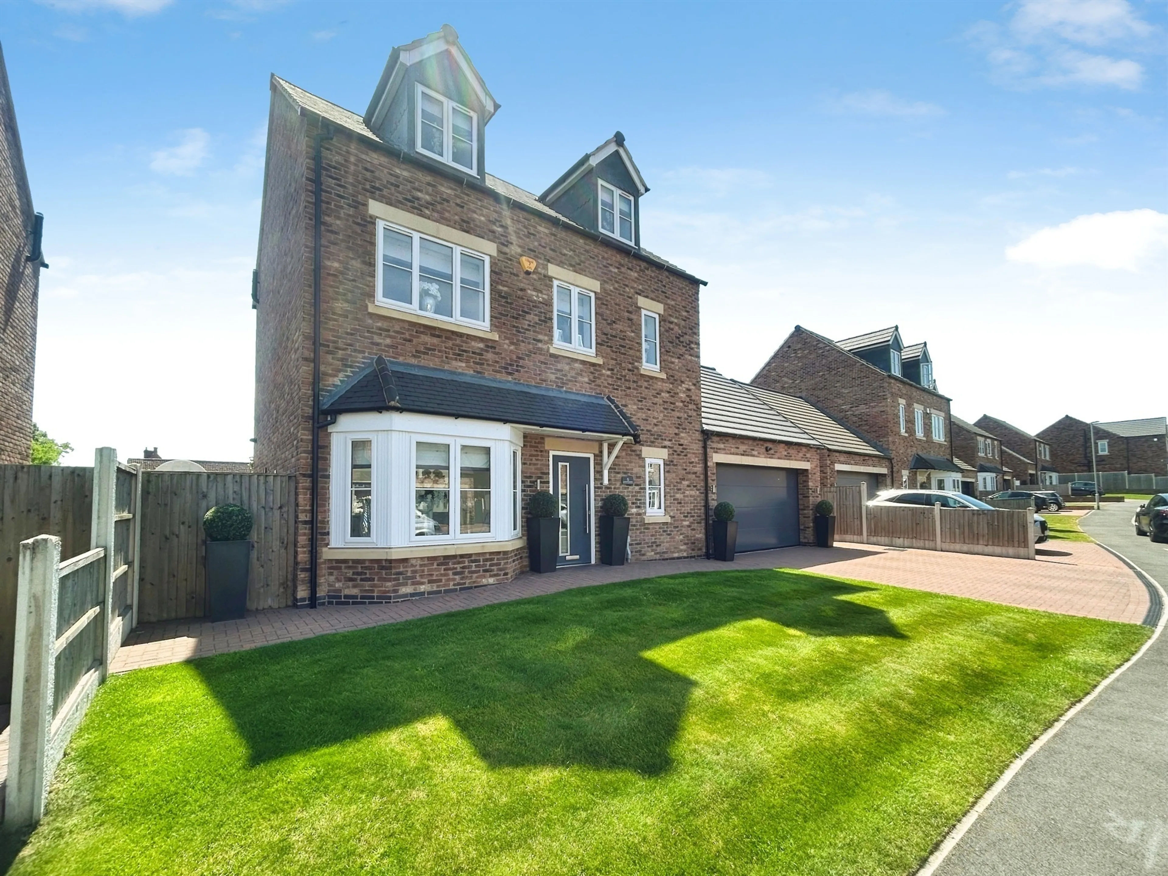 Property photo 0
