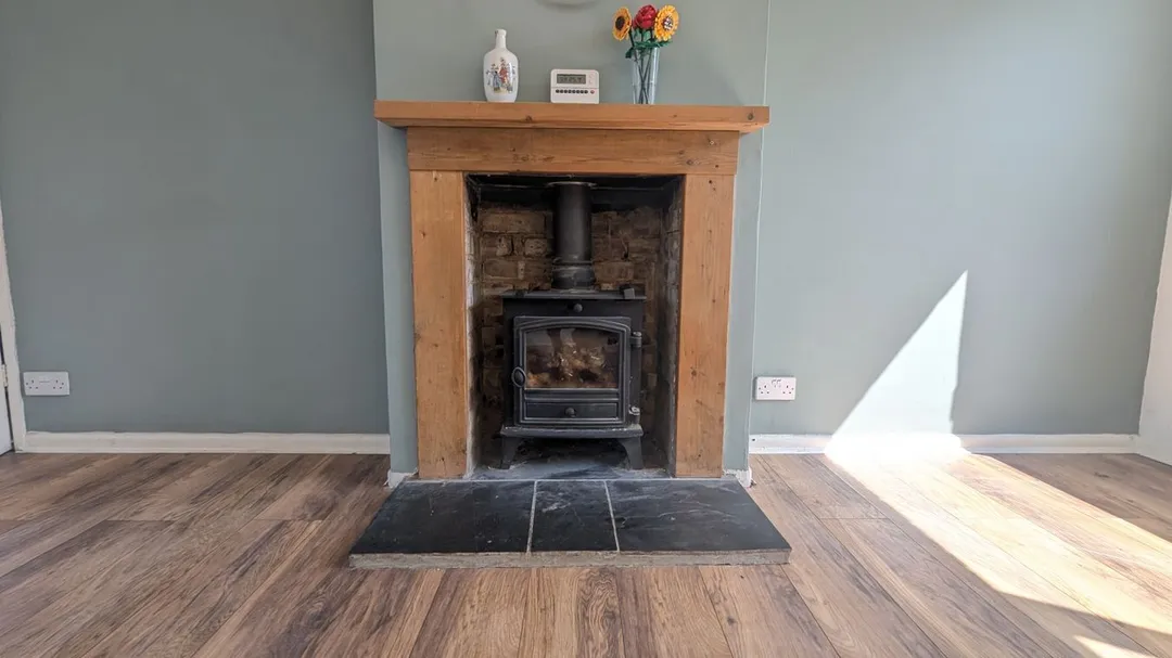 https://mr0.homeflow-assets.co.uk/files/photo/image/47694/4484/_x_/57923434.jpg