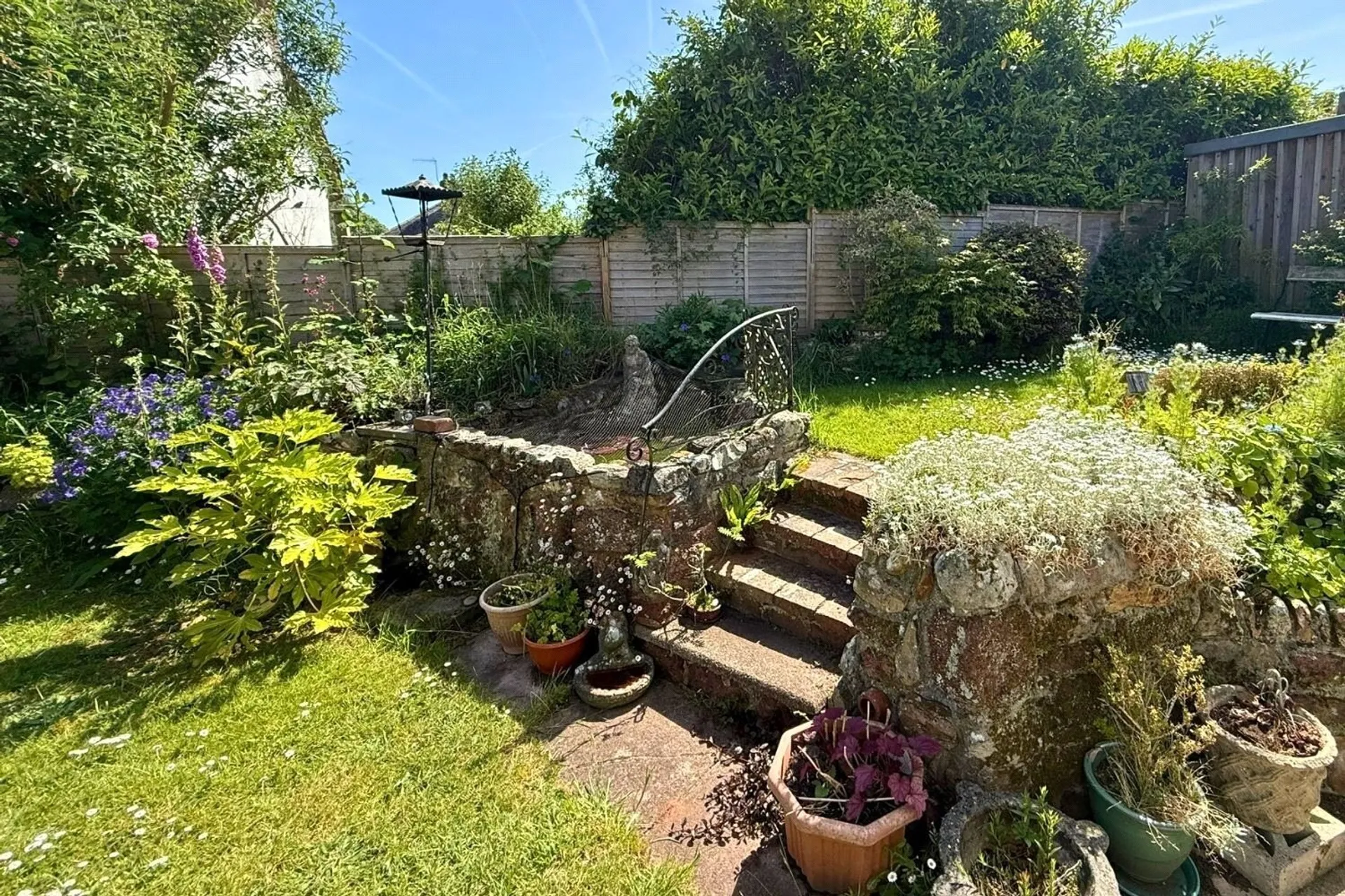 Property photo top 1