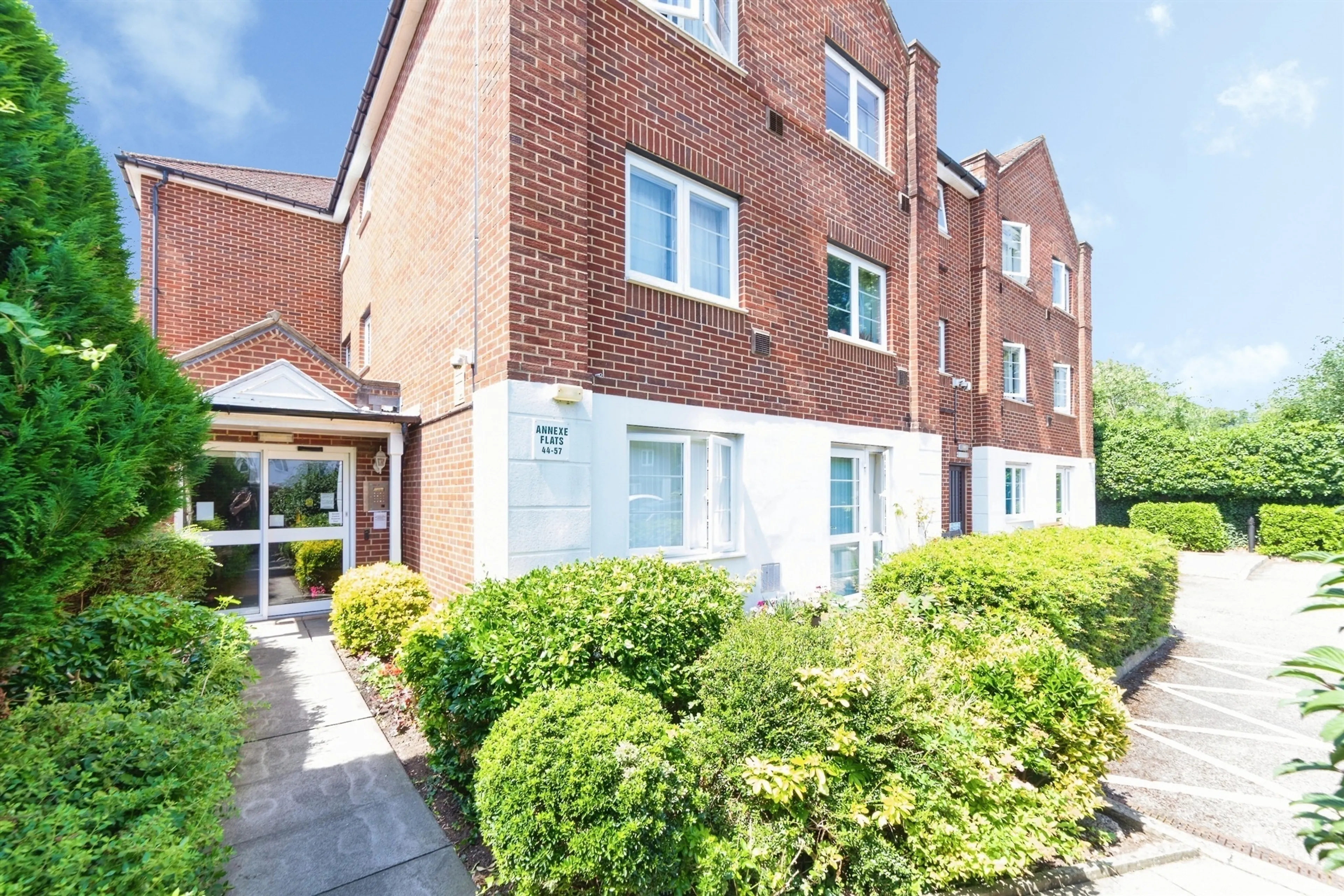 Property photo 0