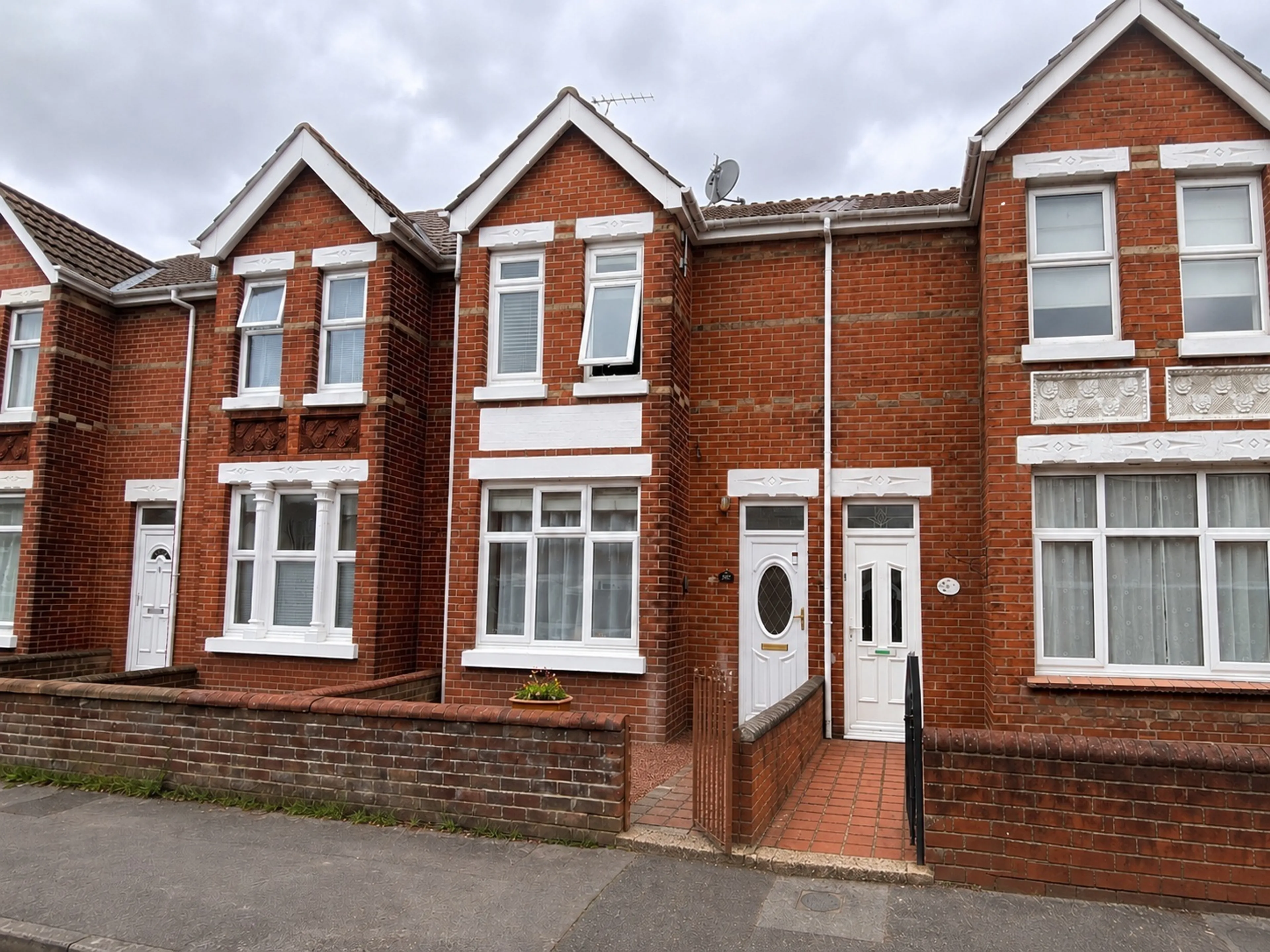 Property photo 0