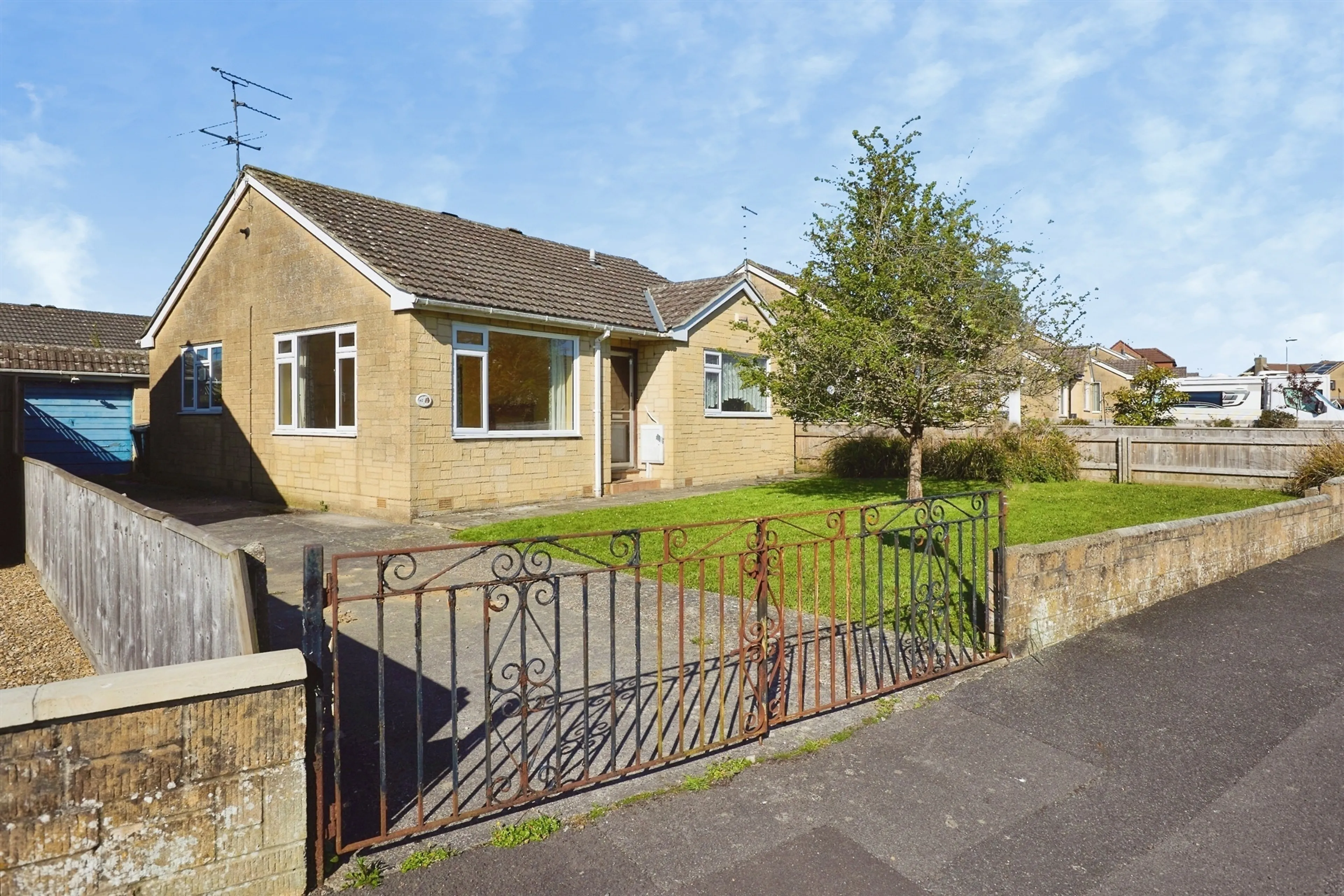 Property photo 0
