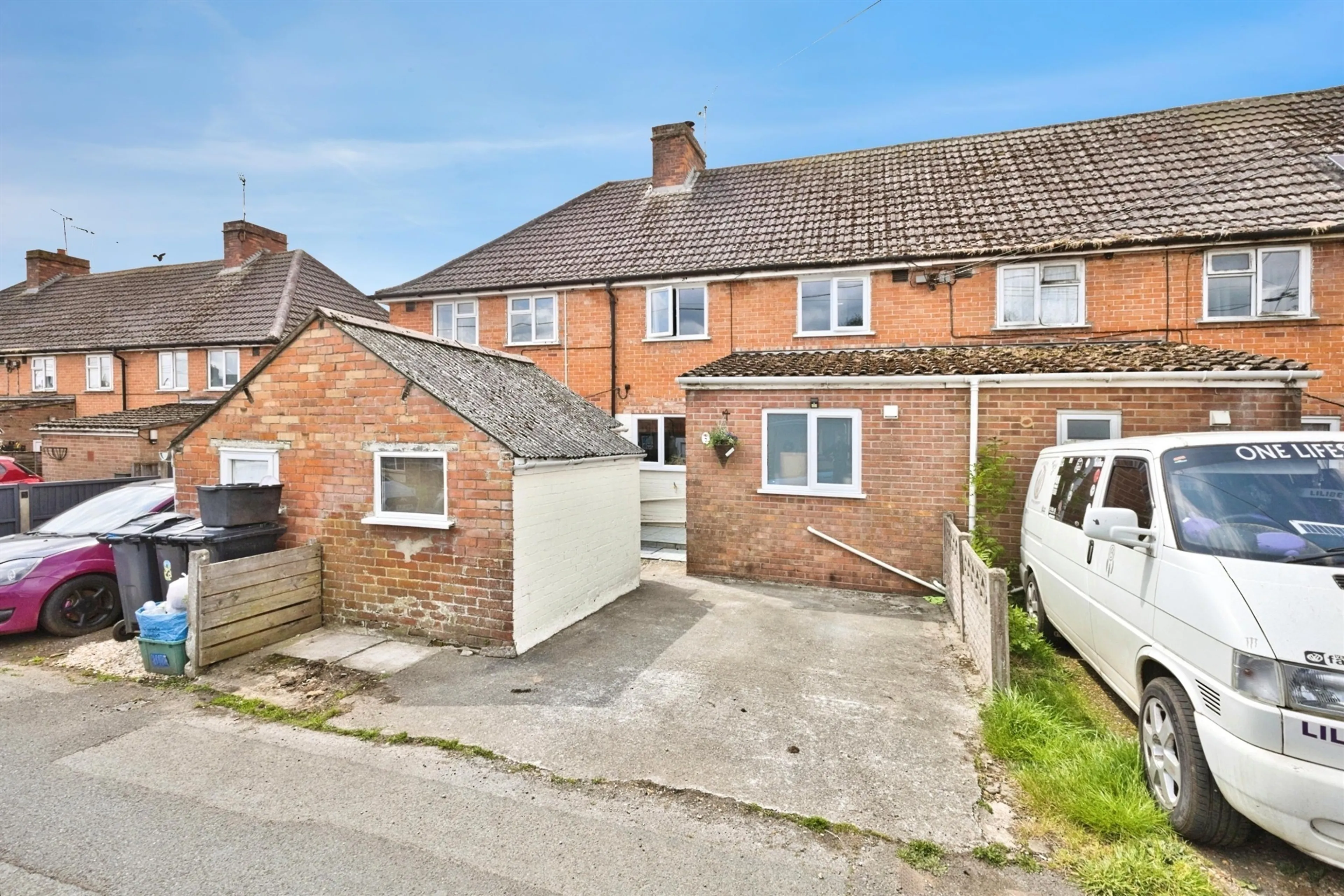 Property photo 0