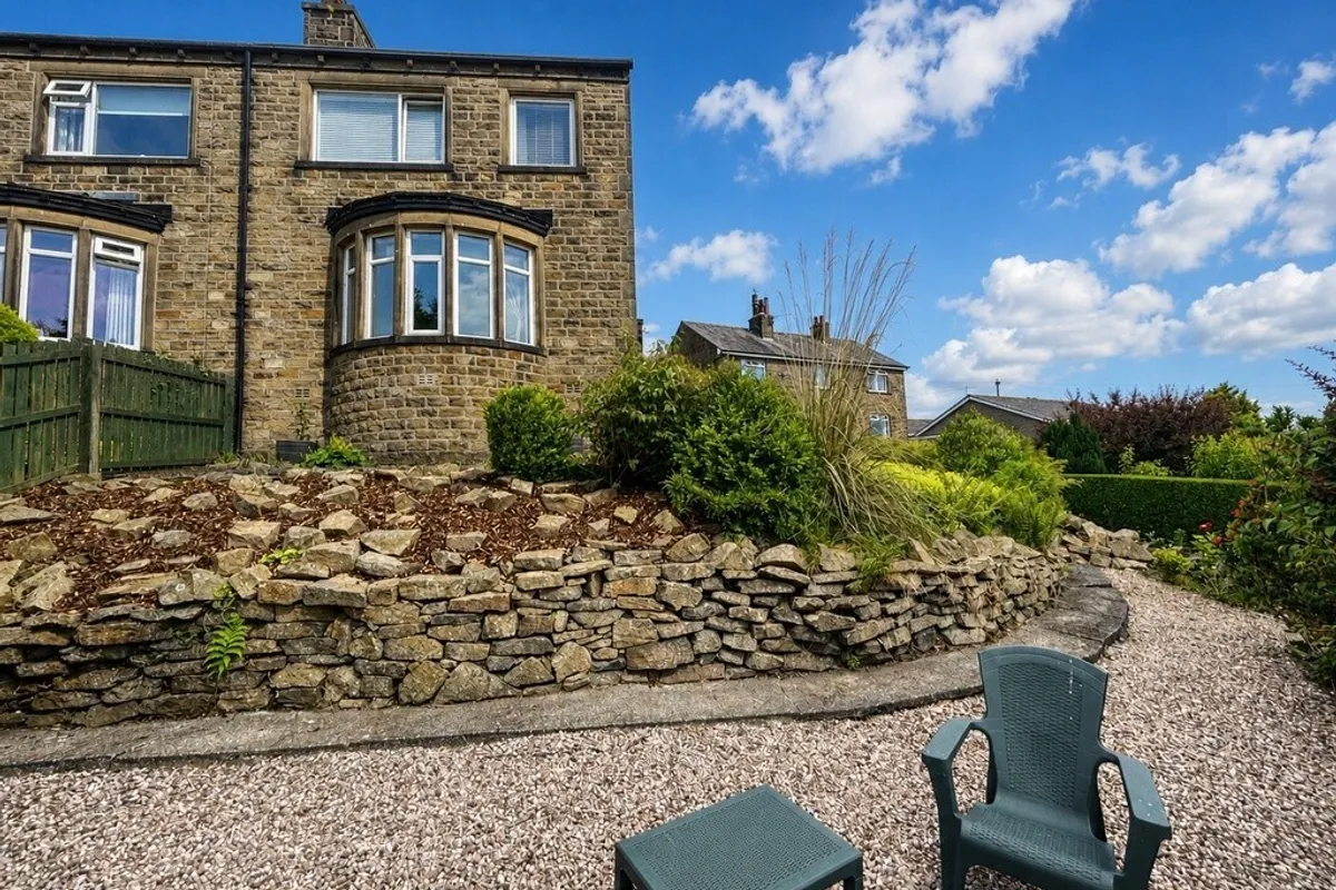Moorlands Avenue, Oakworth, Keighley