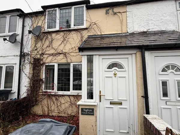 Lloyds Terrace, Treuddyn, CH7 4NG