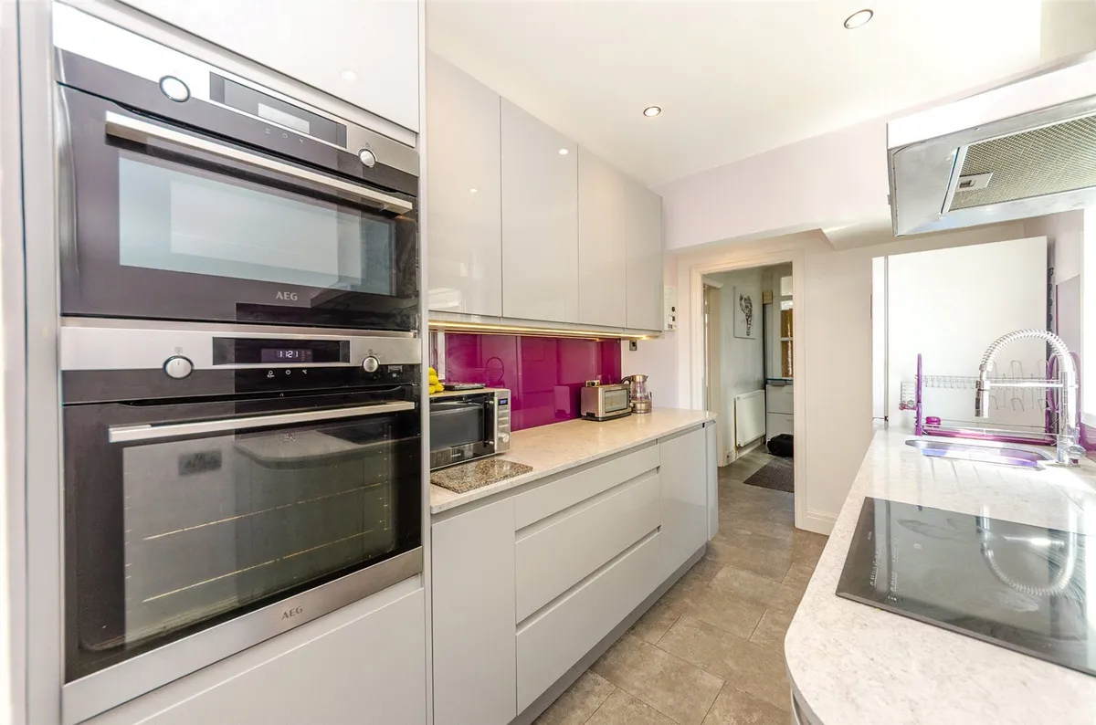 Min Y Don Avenue, Old Colwyn, Colwyn Bay, Conwy, LL29