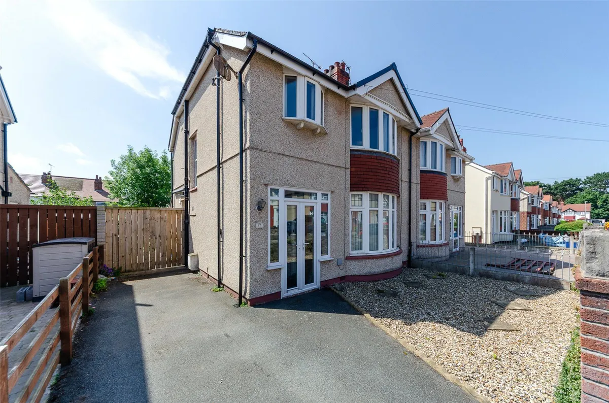 Min Y Don Avenue, Old Colwyn, Colwyn Bay, Conwy, LL29