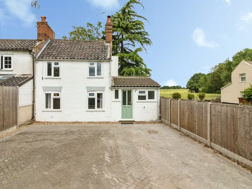 Yarmouth Road, Ellingham, Bungayphoto