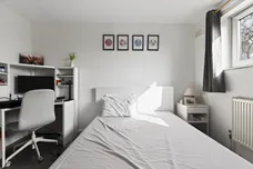 Frimley Close, LONDON