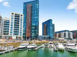 Ocean Way, Southampton photo