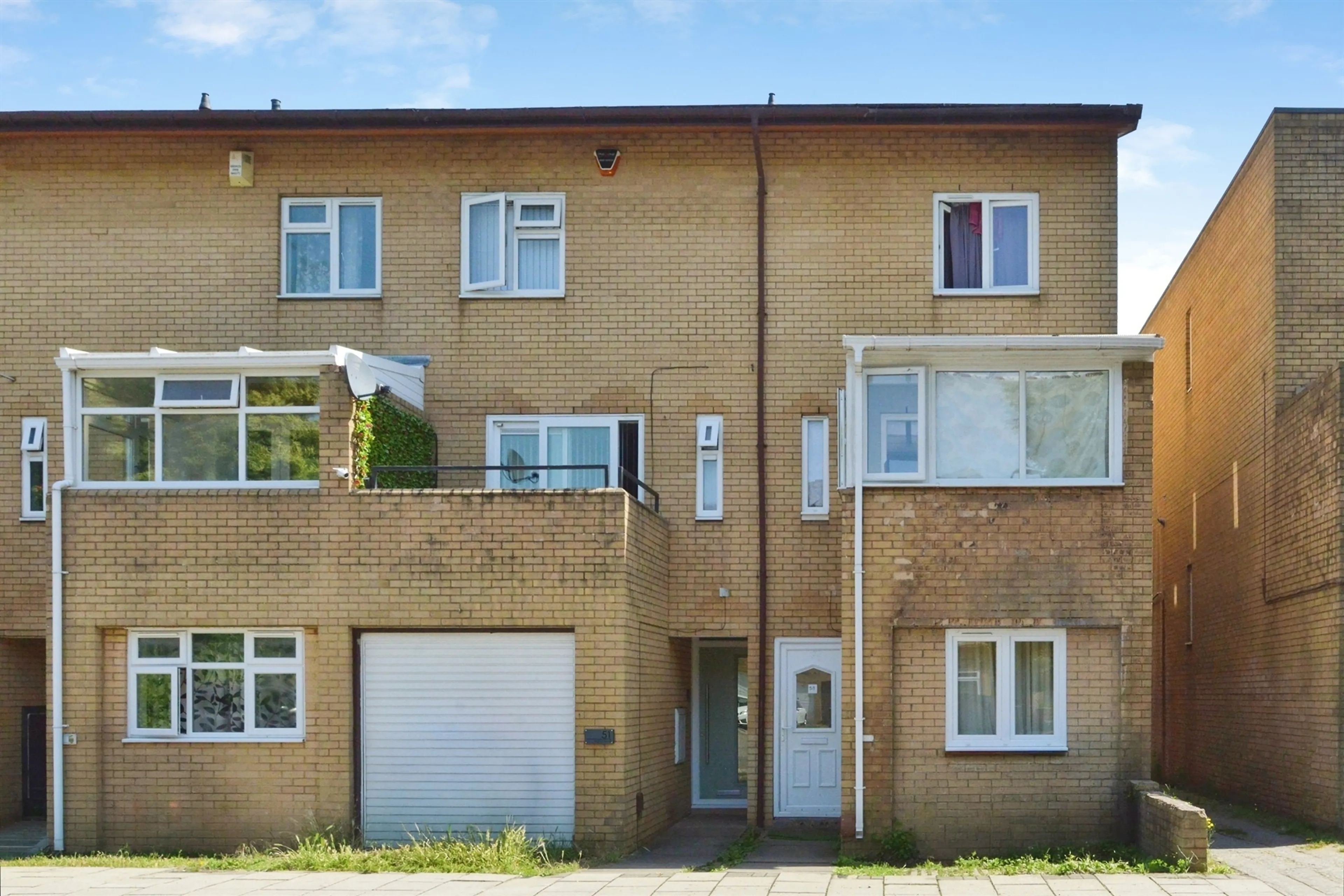 Property photo 0