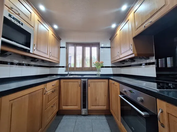 Johnsons Way, Greenhithe, DA9