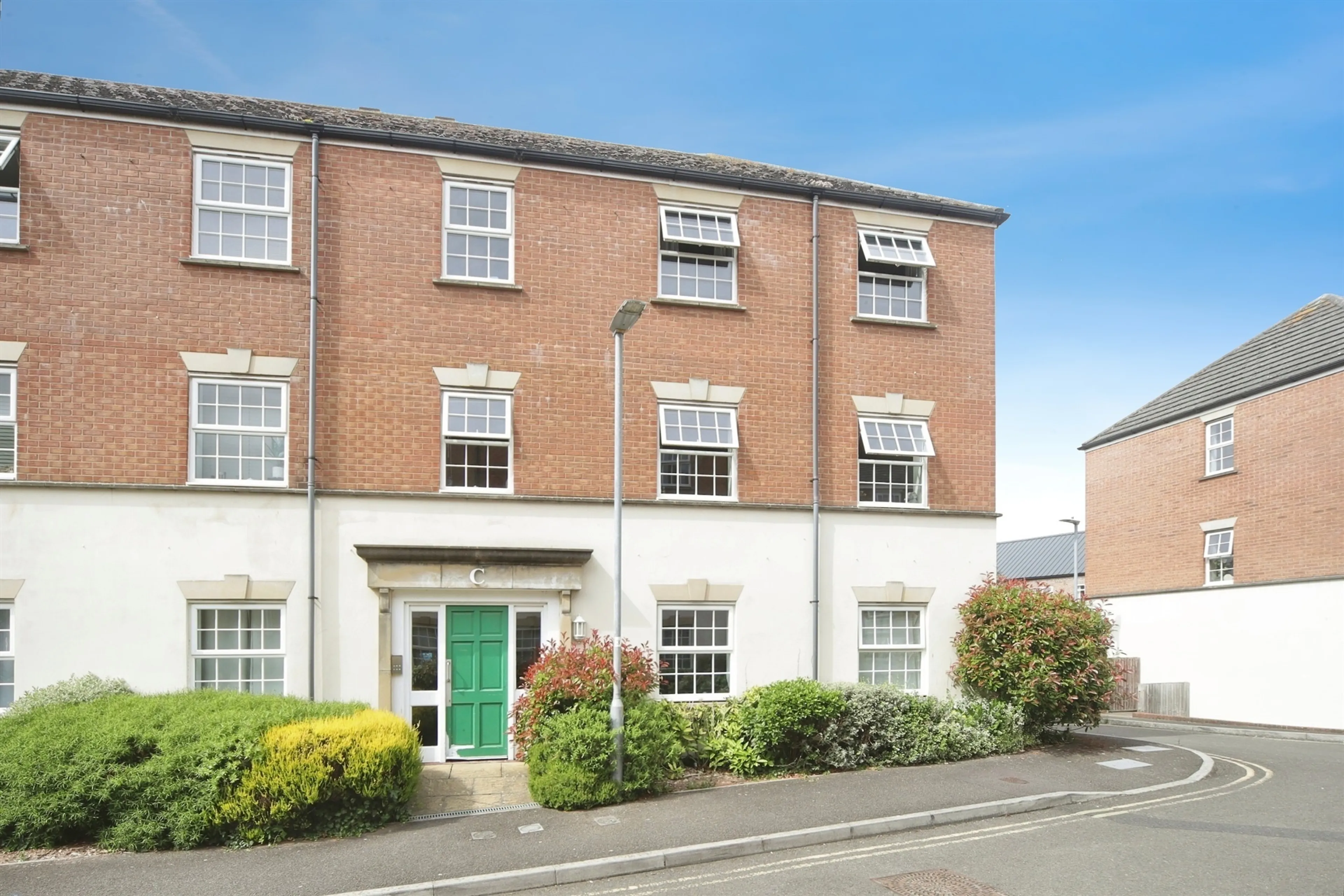 Property photo 0