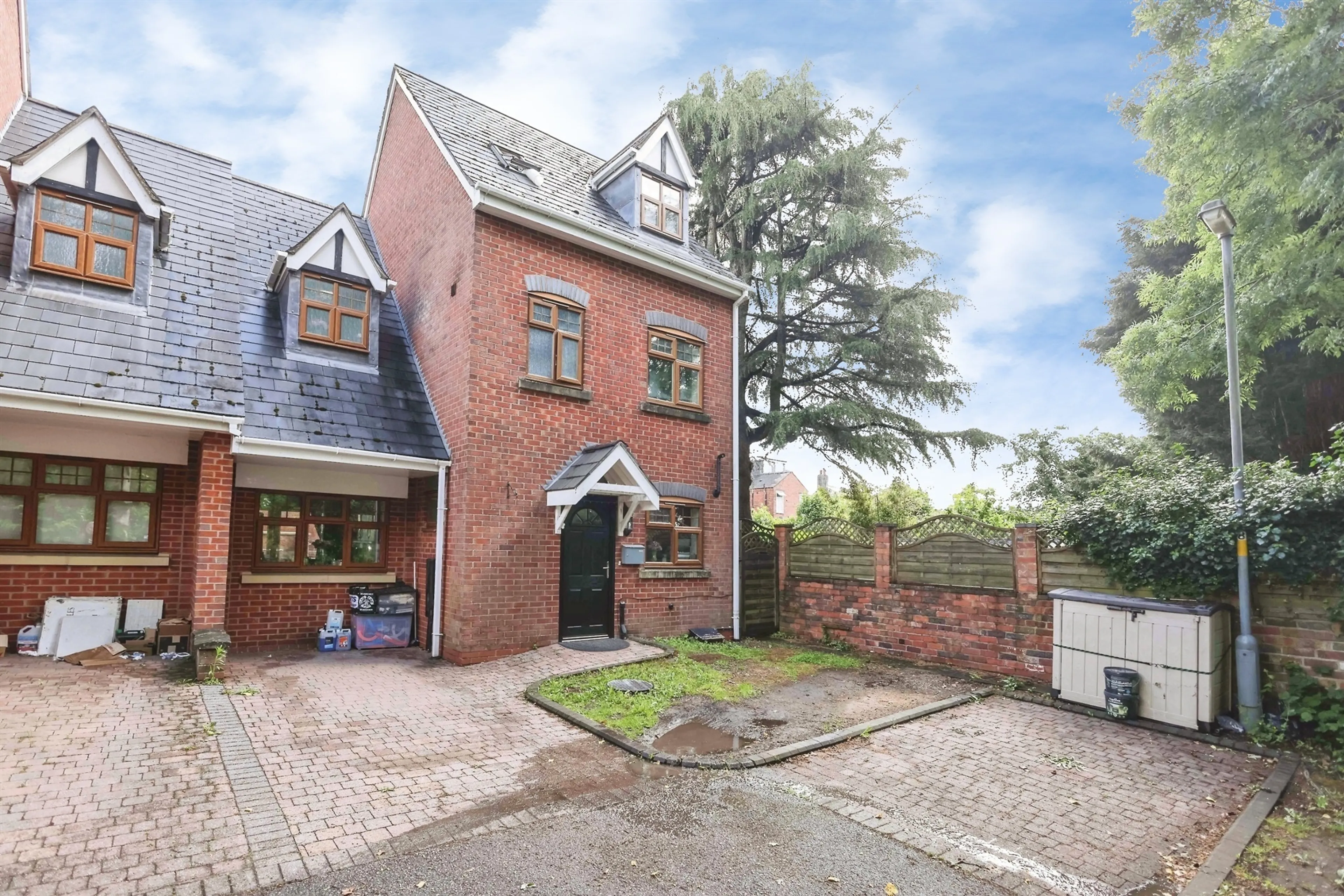 Property photo 0