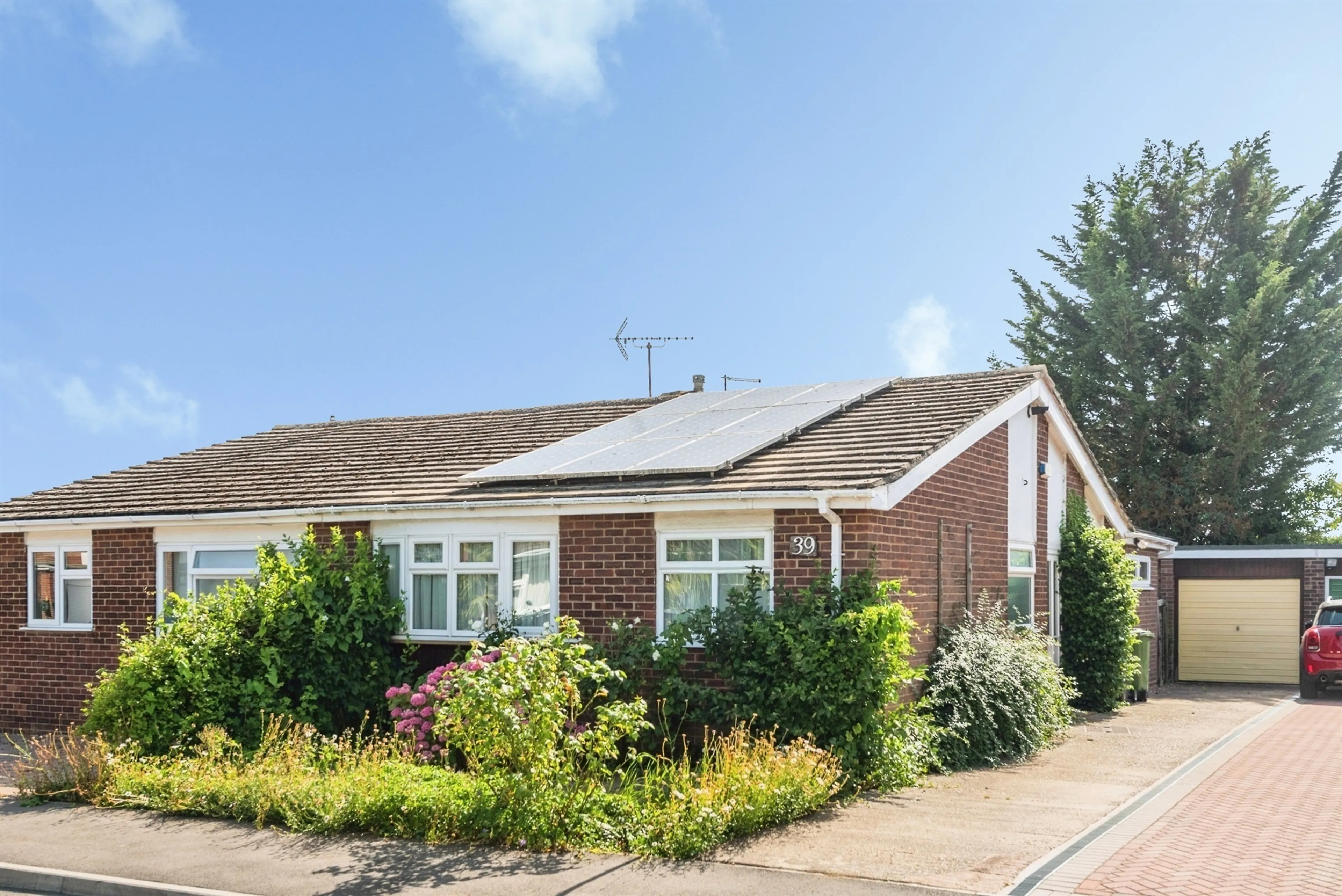 Property photo 0