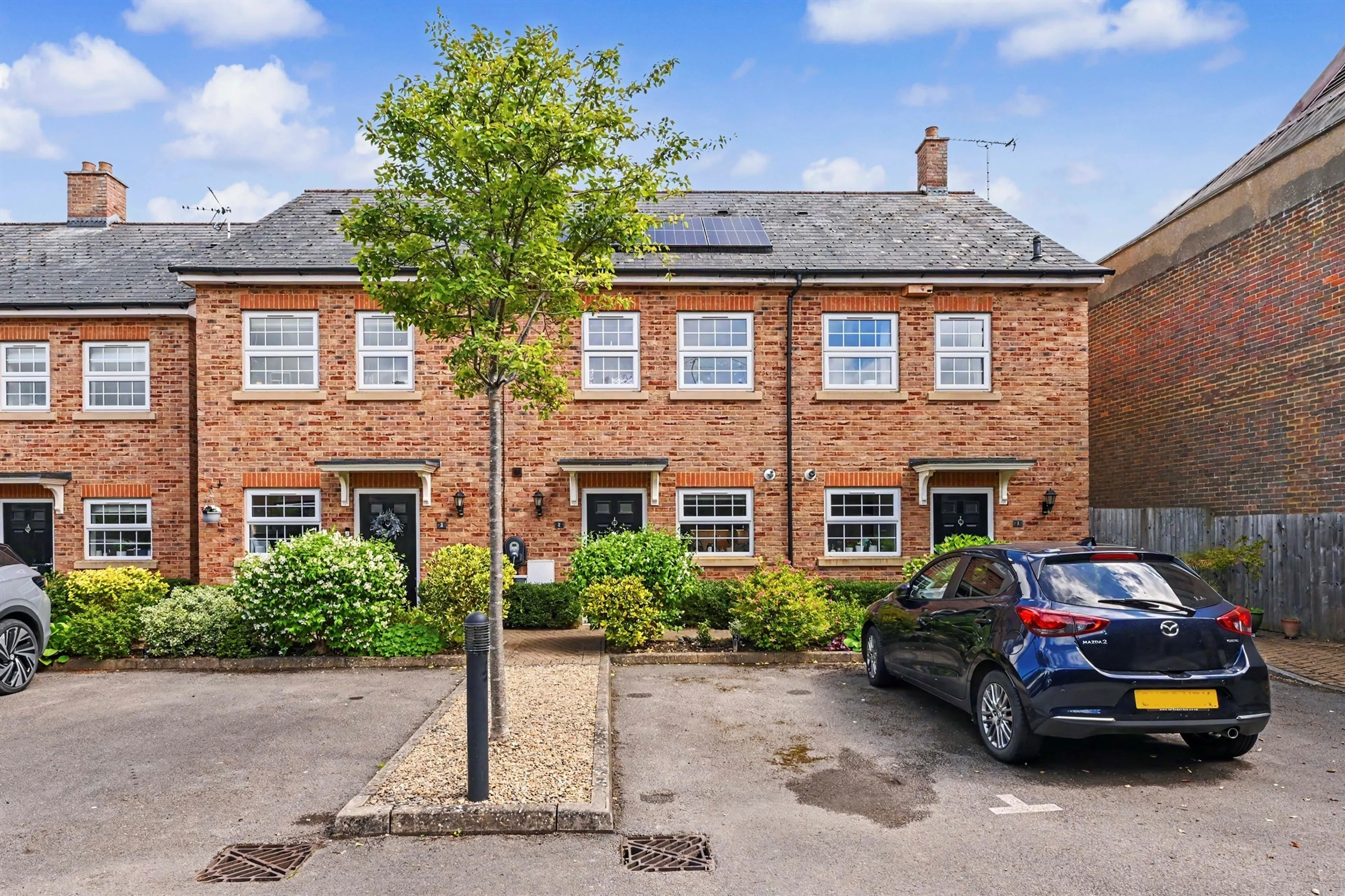 Property at Jubilee Gardens, Tring