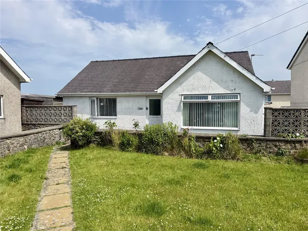 Ffordd Cildwrn, Llangefni, Isle of Anglesey, LL77
