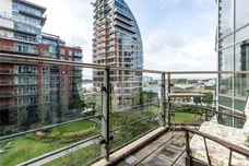 Juniper Drive, London, SW18 photo 3