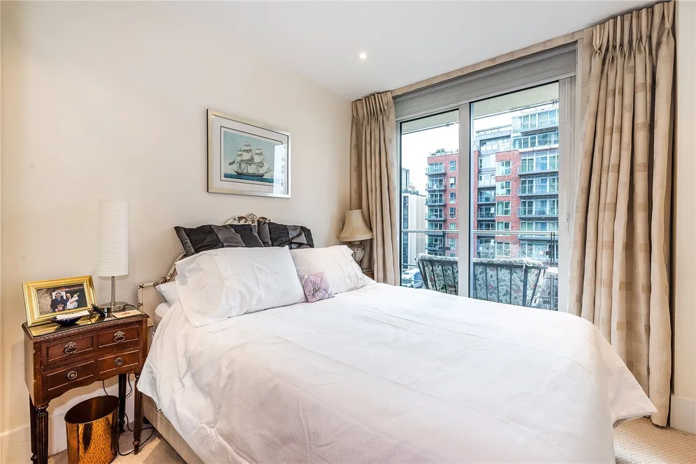 Juniper Drive, London, SW18 photo 6