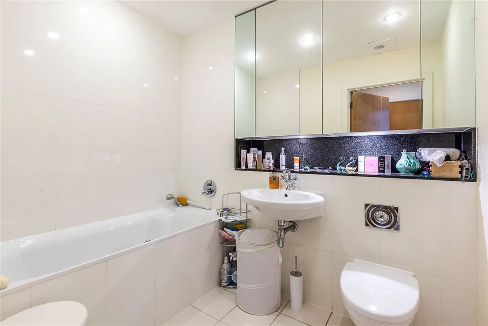 Juniper Drive, London, SW18 photo 7