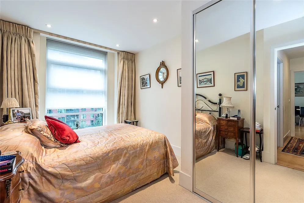 Juniper Drive, London, SW18 photo 8