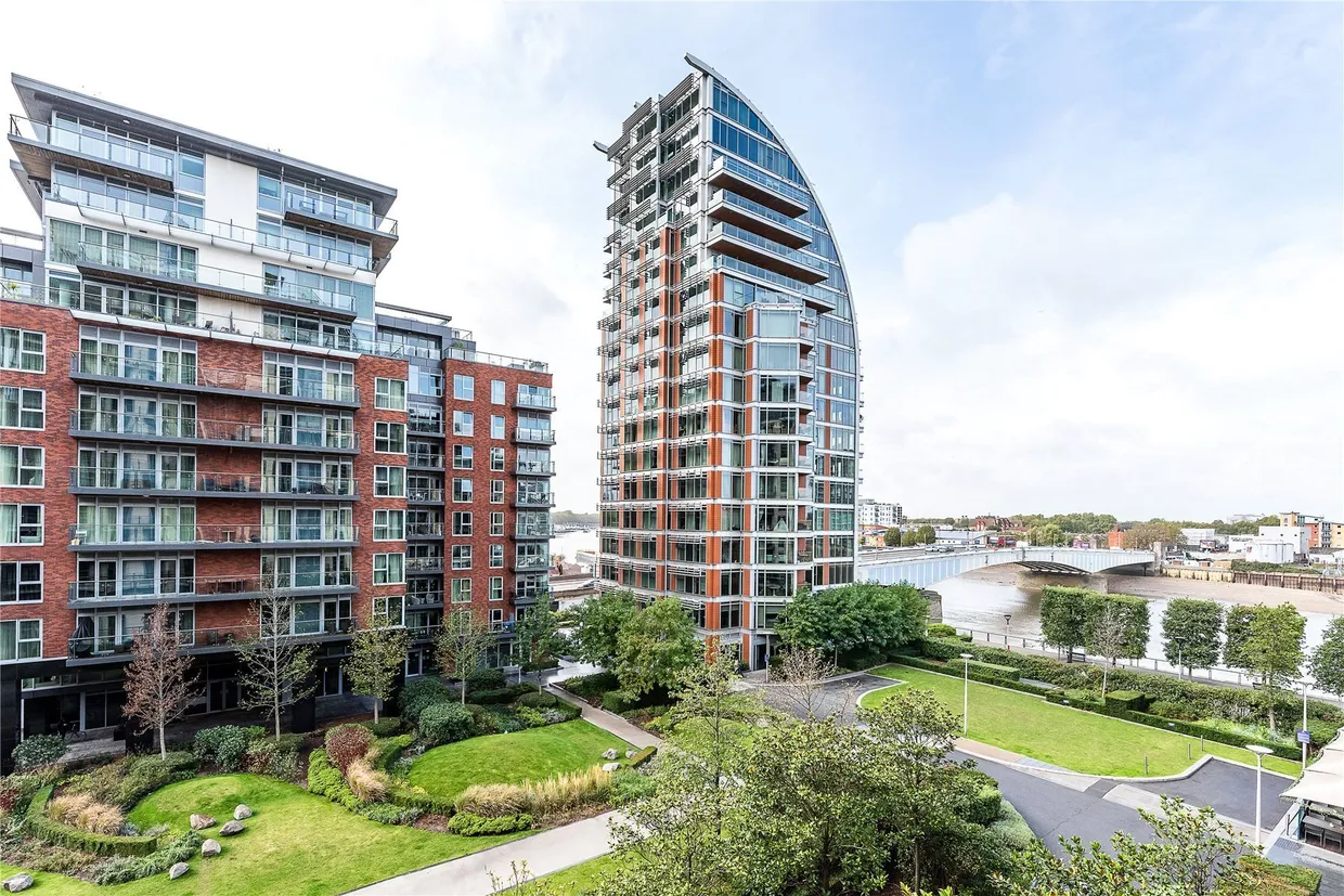 Juniper Drive, London, SW18 photo 11