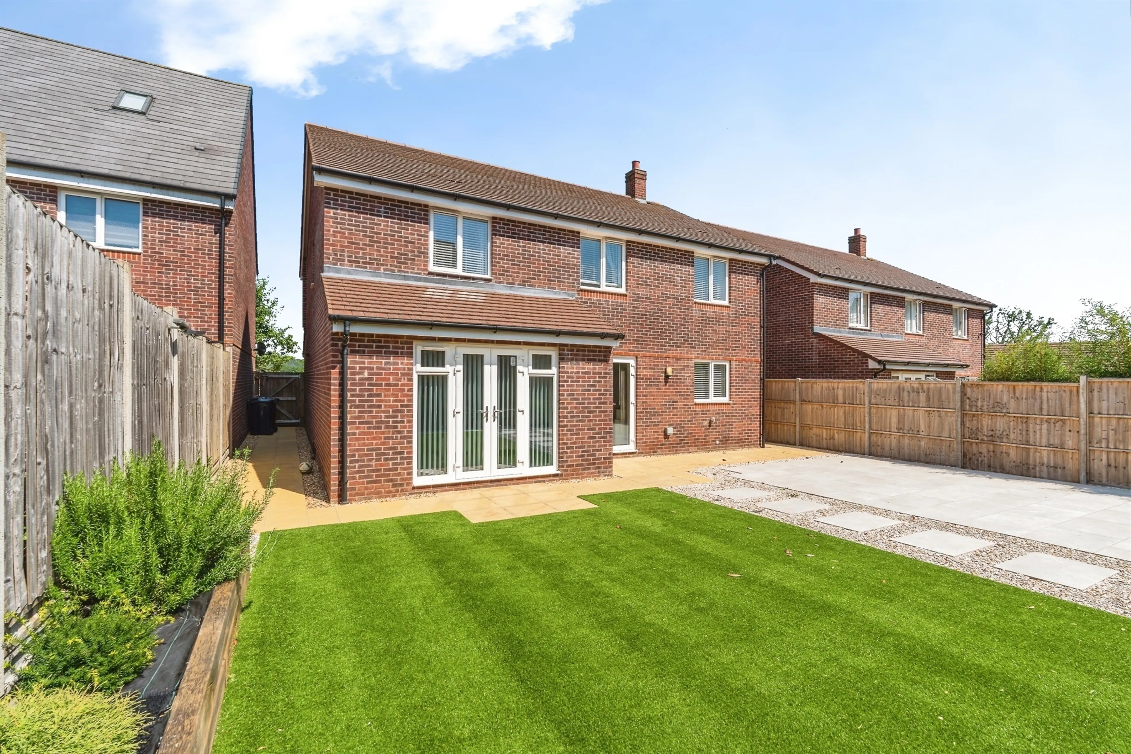 Property photo 0