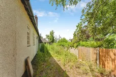 Neston Road, Ness, Neston