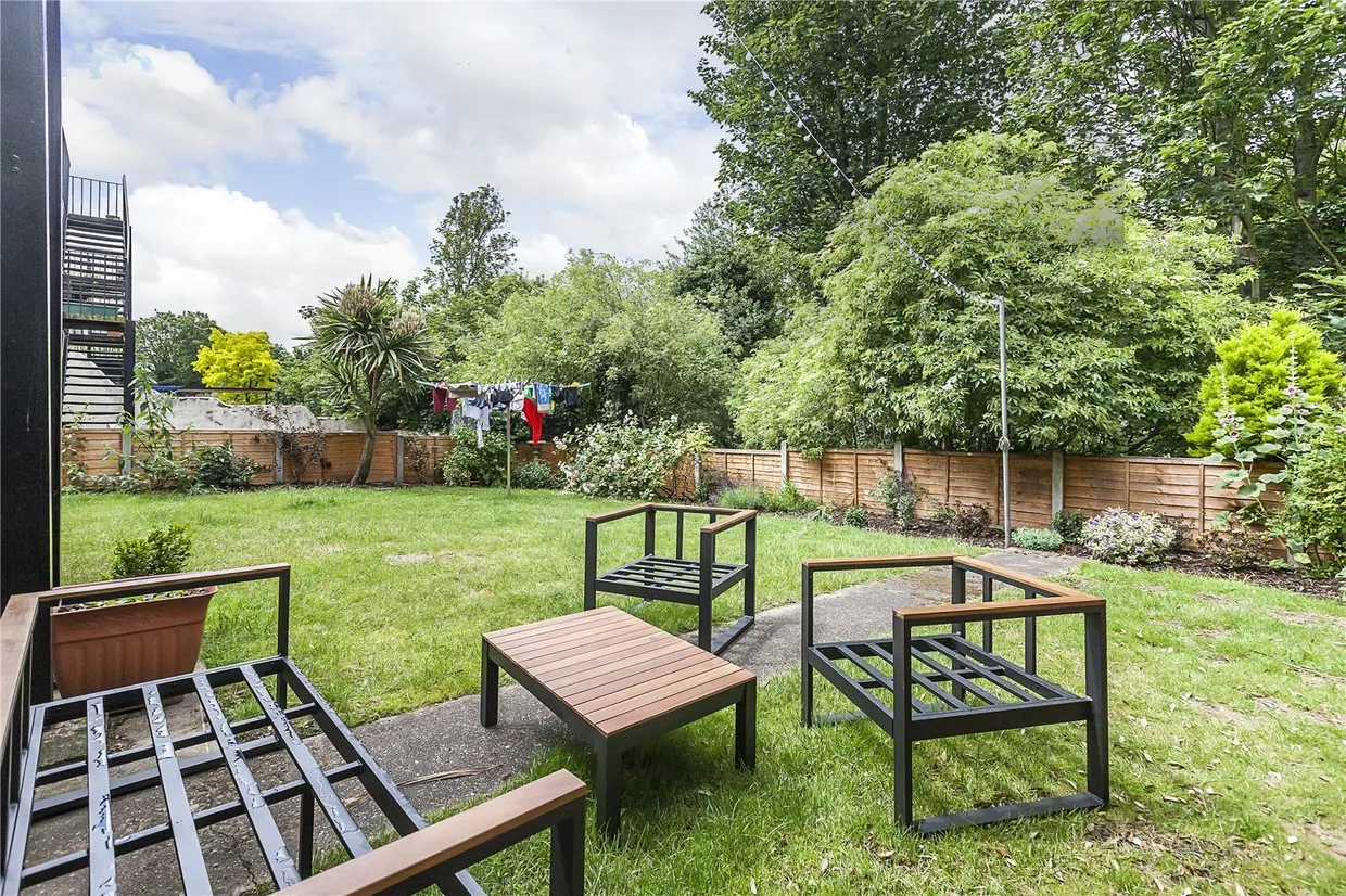 Glenluce Road, London, SE3 photo 5