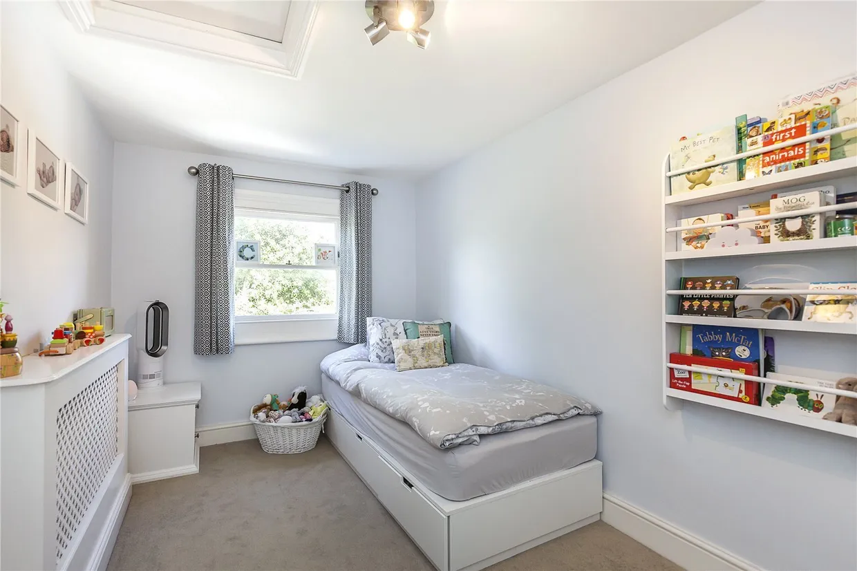 Glenluce Road, London, SE3 photo 6