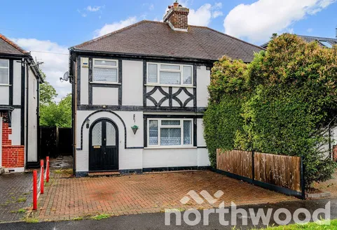 Pams Way, Ewell, KT19