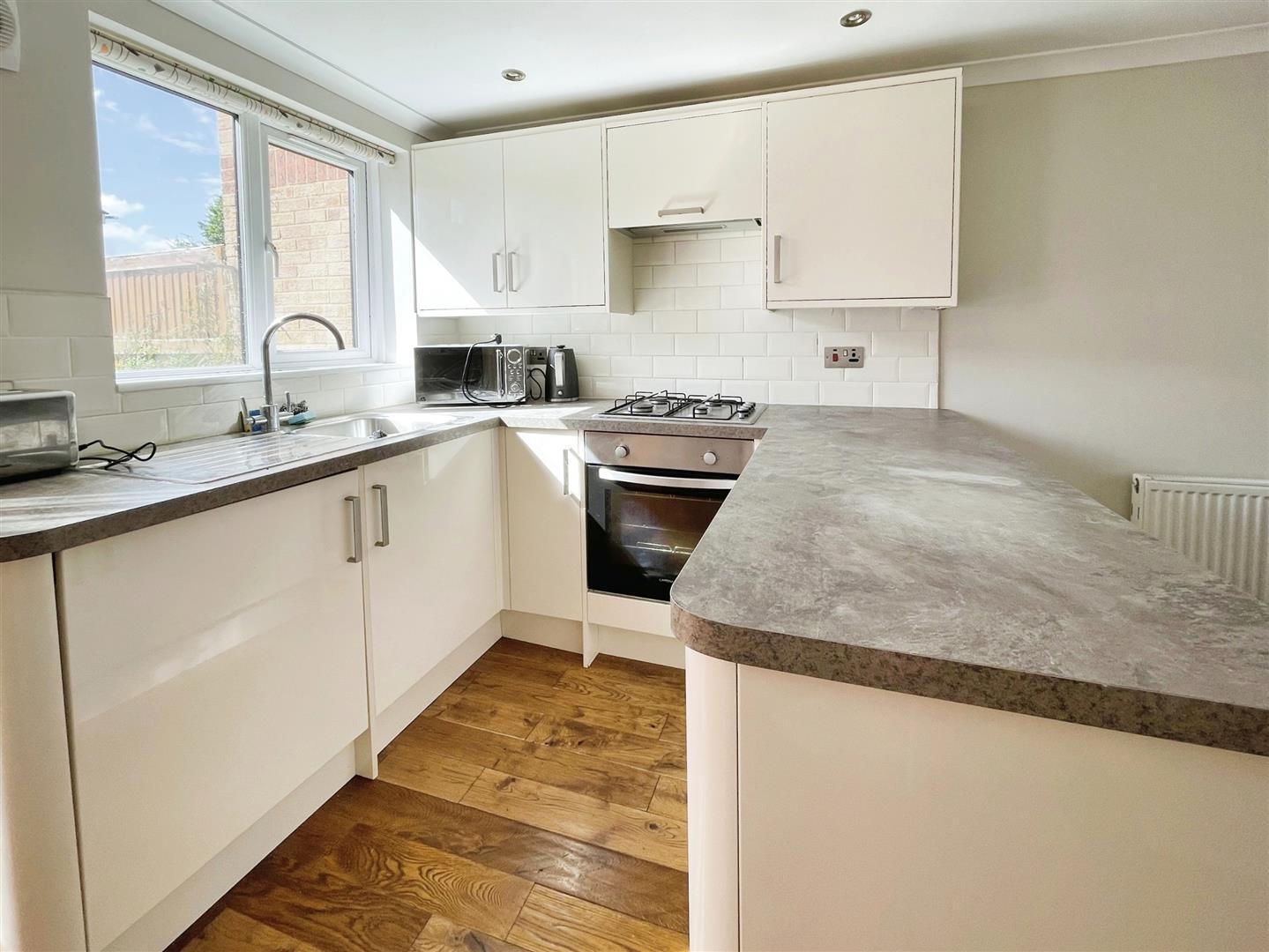 Lowestoft Drive, Slough Image 1