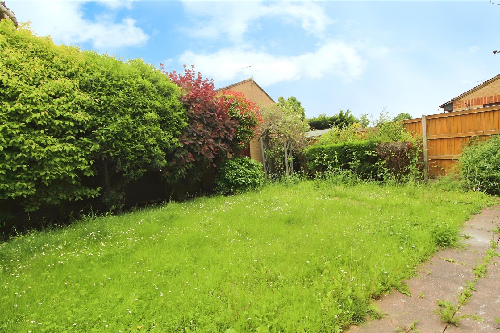 Lowestoft Drive, Slough Image 8