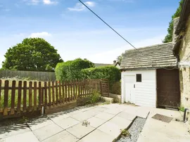 Hall Farm Cottages, Little London, Lechlade thumb 3