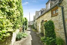 Hall Farm Cottages, Little London, Lechlade