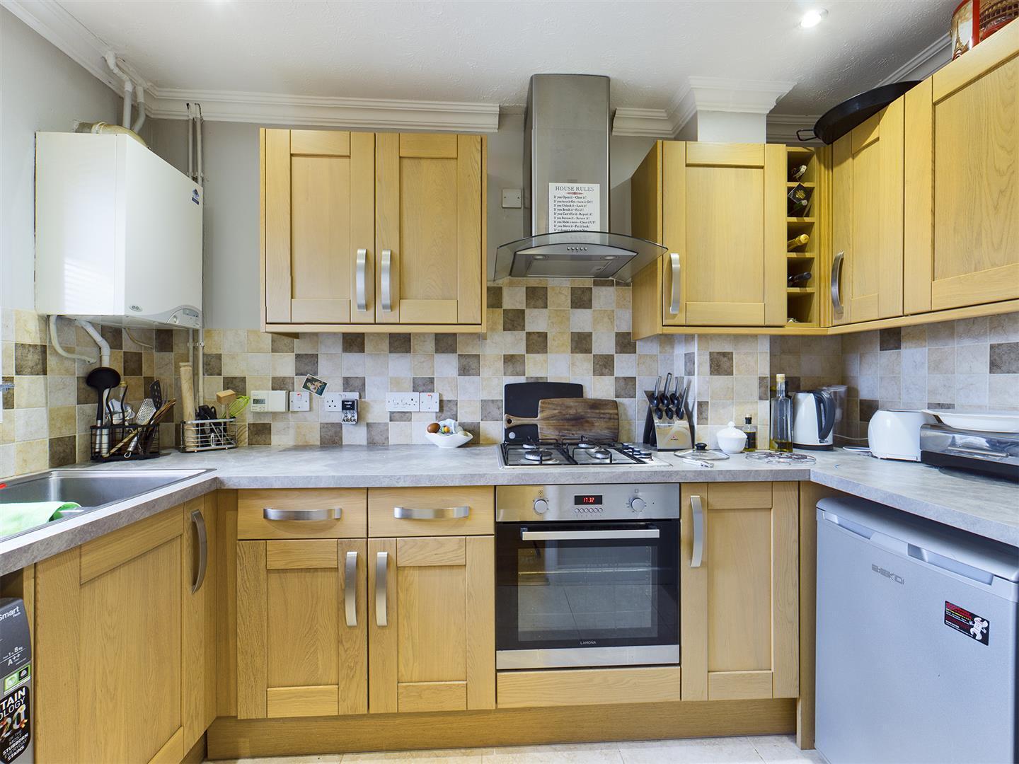Gorse Close, Tollgate Hill Image 2