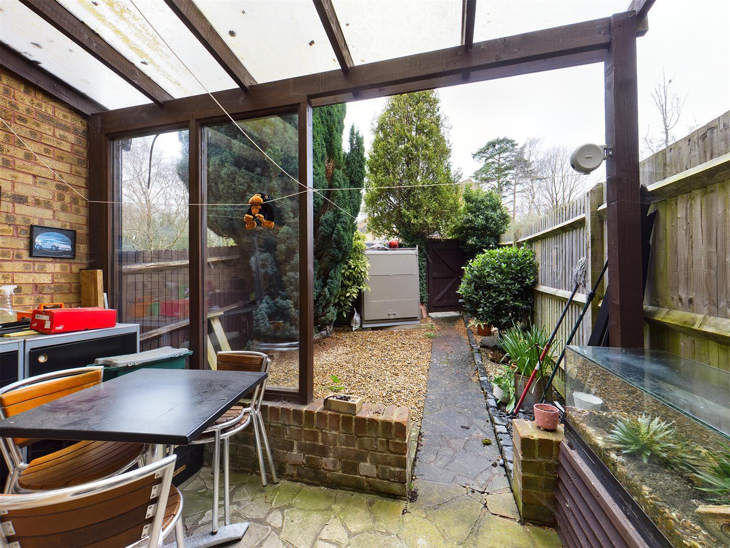Gorse Close, Tollgate Hill Image 3